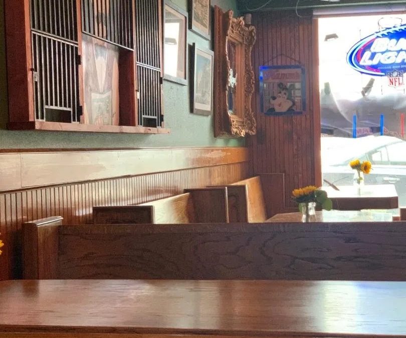 SPIRITED EVENING ANTICIPATED AT BROADWAY SALOON